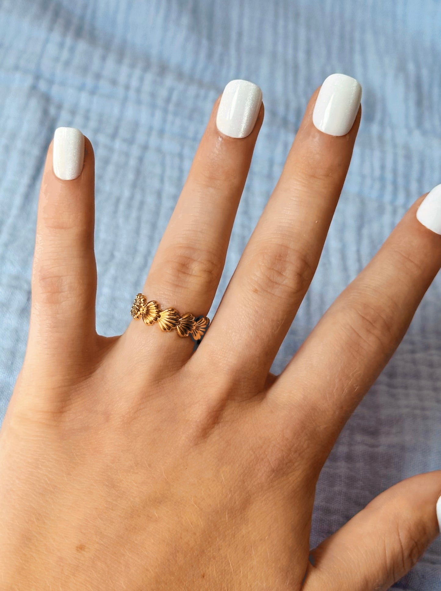 Chunky sea shell ring