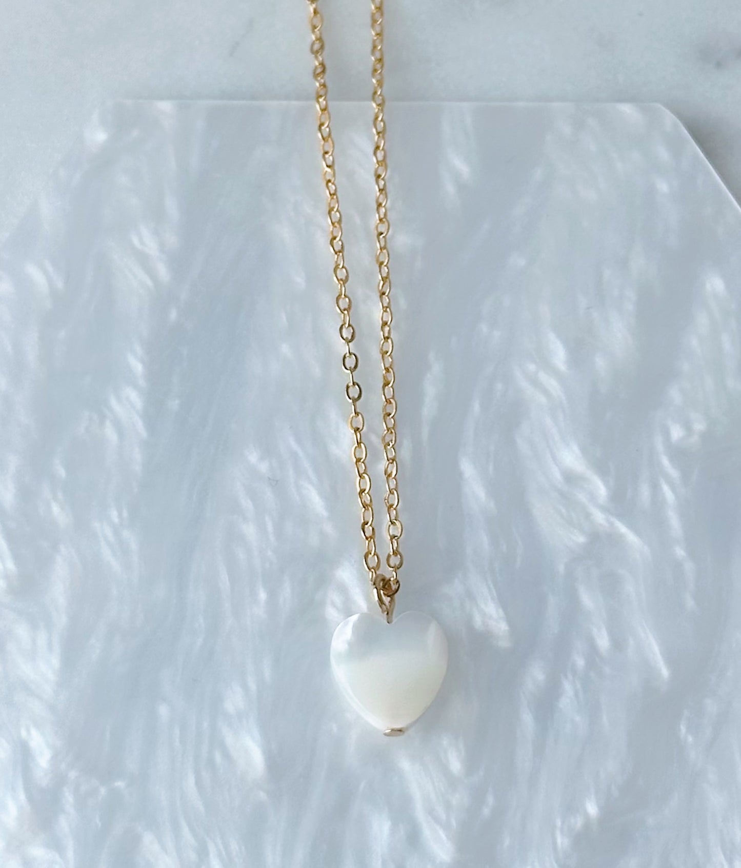 Shell heart pendant necklace