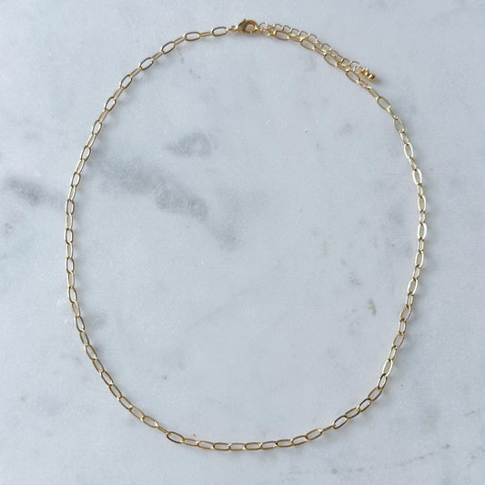 Dainty gold paperclip chain necklace