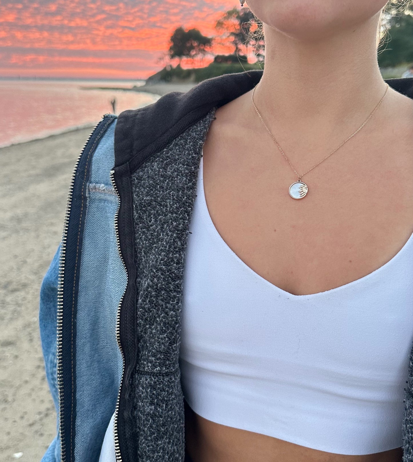Sunkissed glow necklace