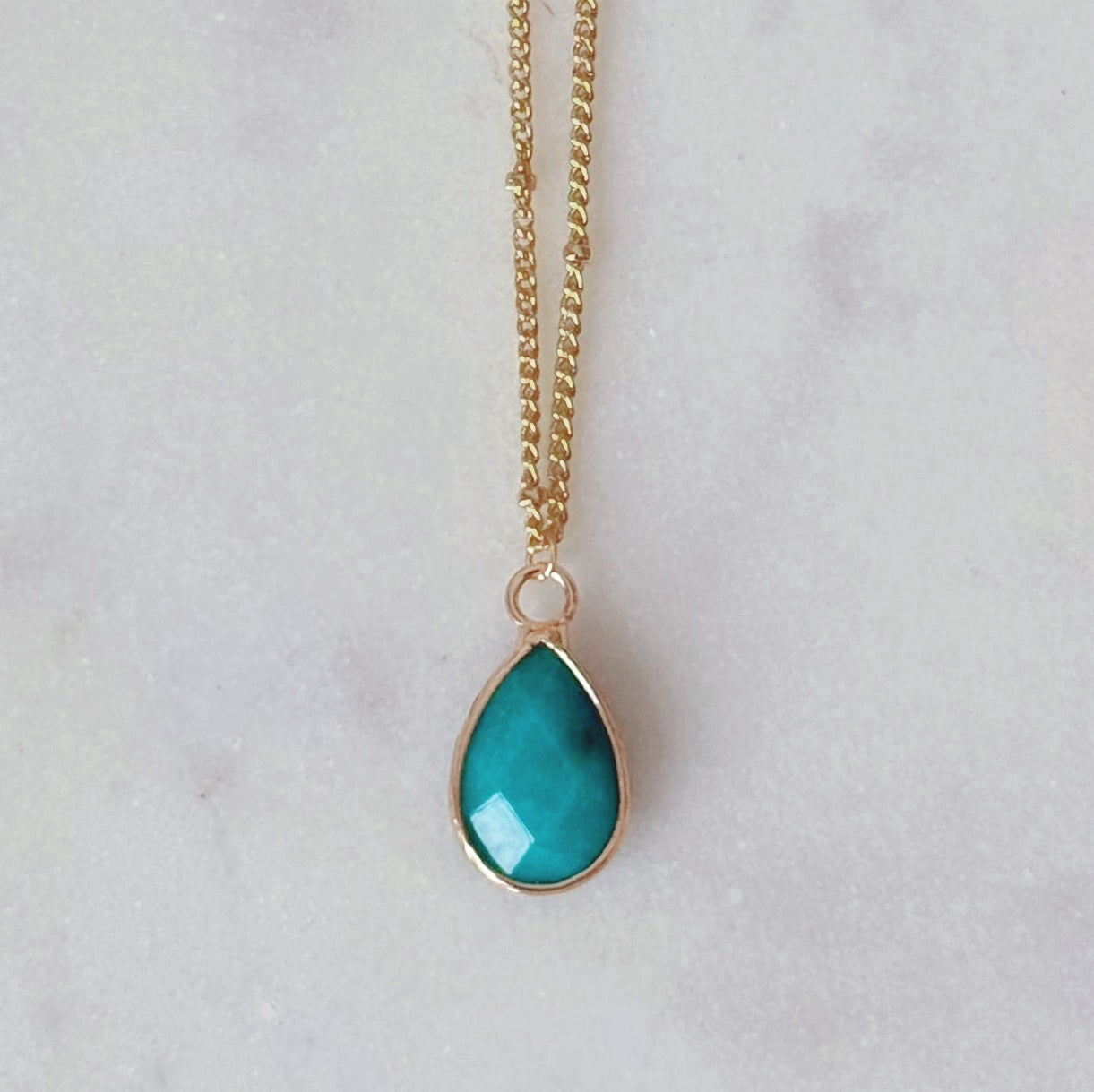 Teal jade teardrop gold necklace