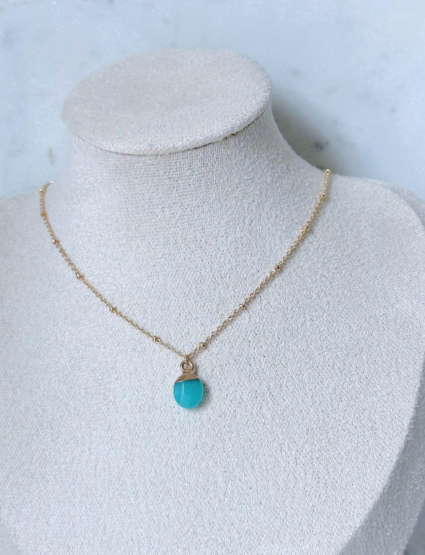 Turquoise nugget gemstone necklace