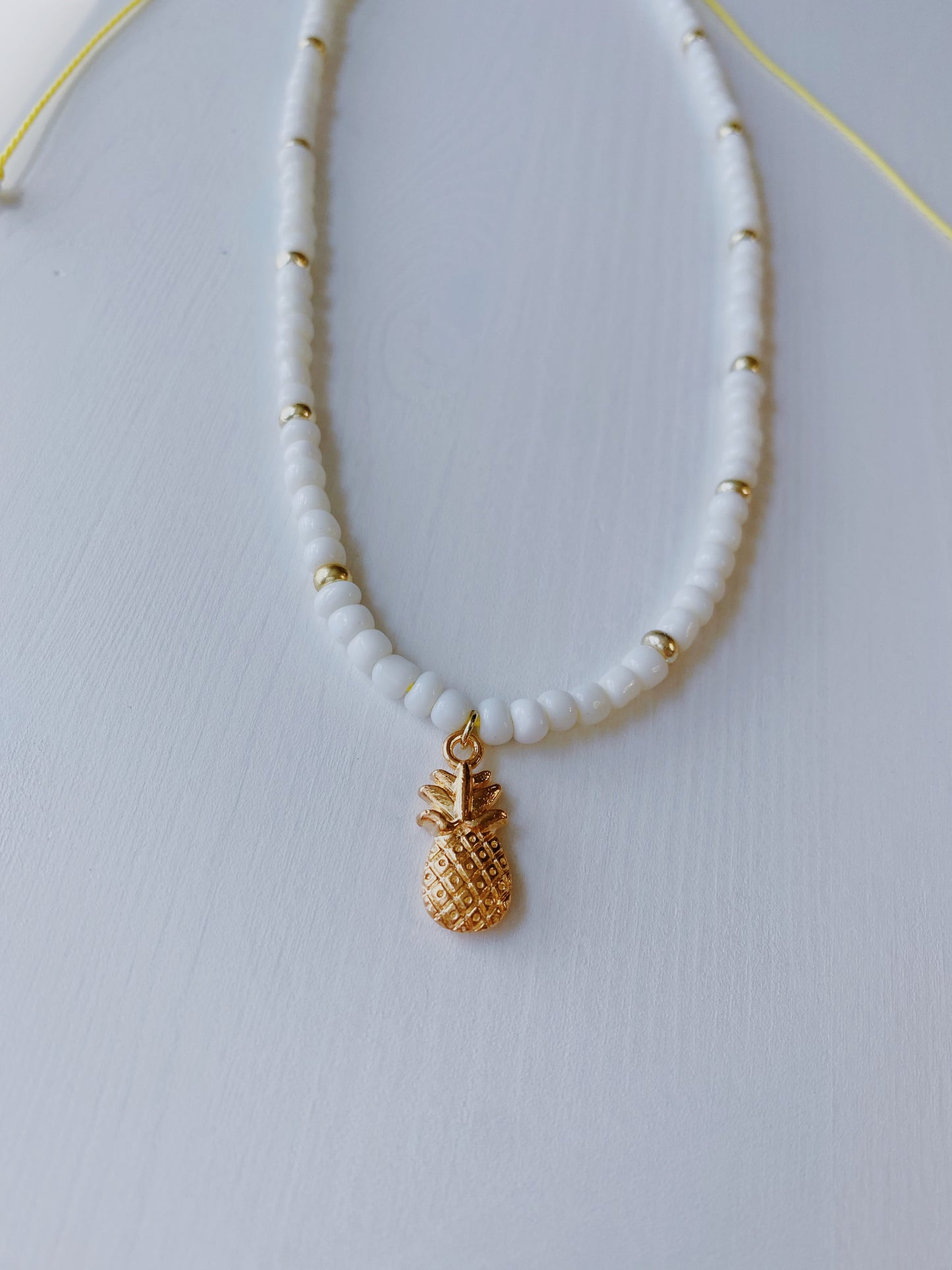 Pineapple beaded choker necklace