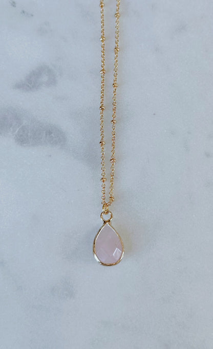 Rose quartz teardrop gold necklace